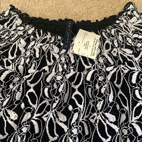 Floral blouse - Picture 2 of 4